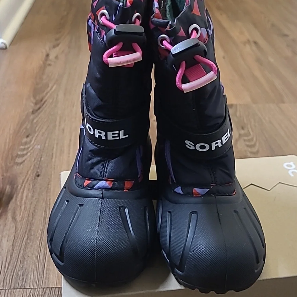 Sorel‎ Black Kids' Snow Boots with Pink & Purple Triangle Print